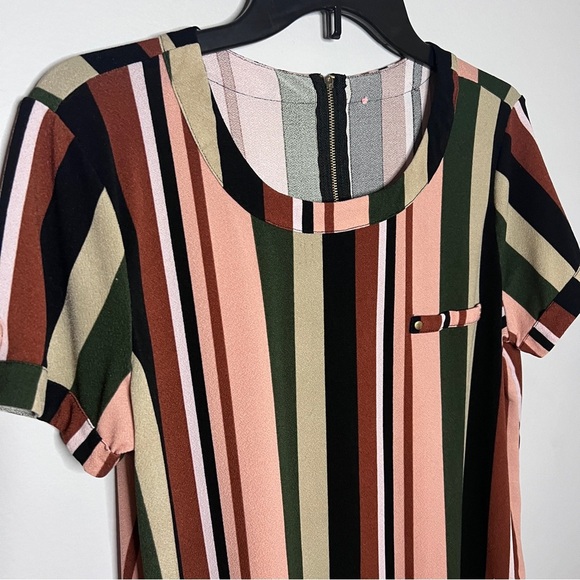 50th Street Women’s Short Sleeve Blouse Size LP in Excellent Condition - Picture 2 of 6